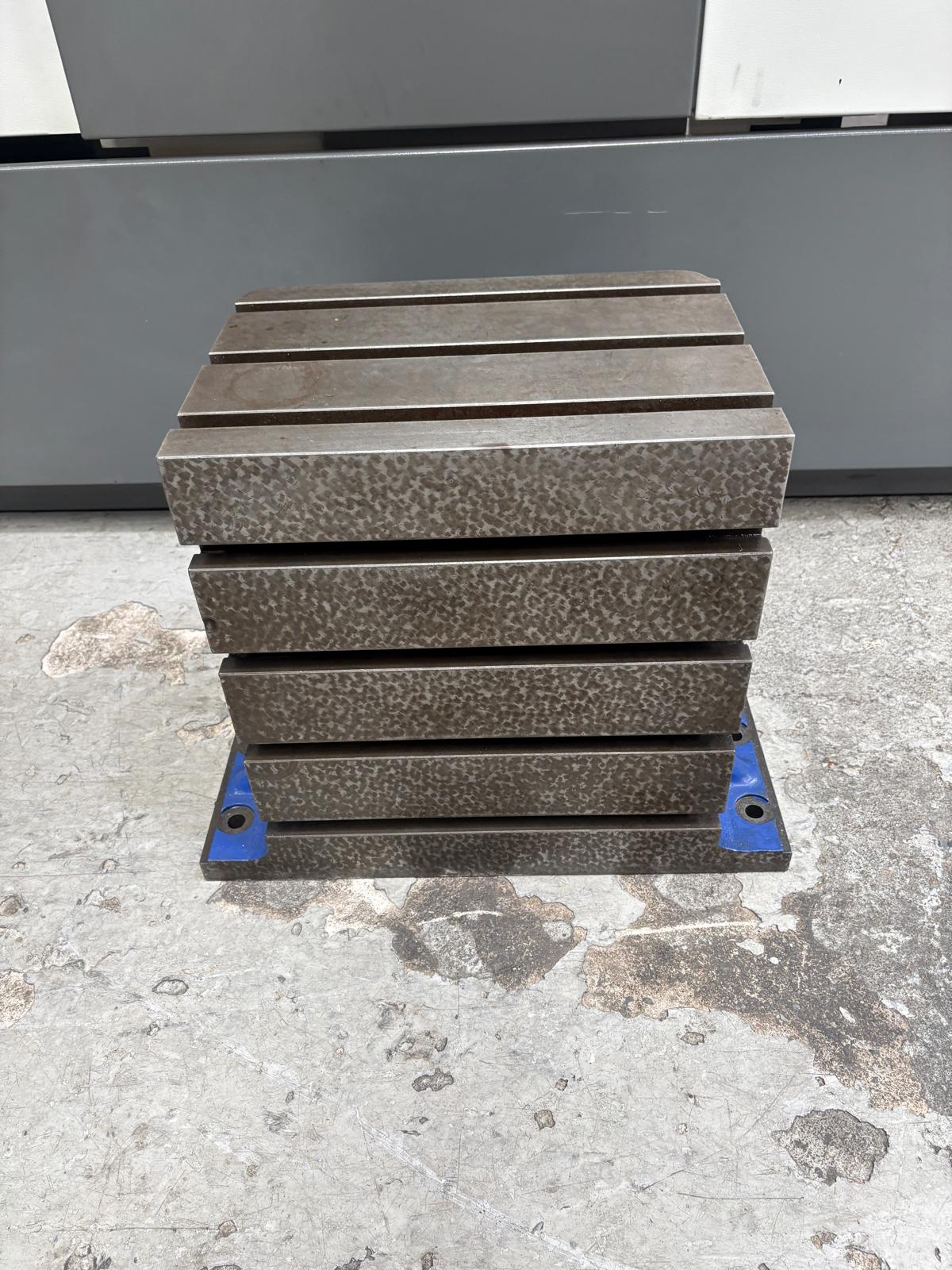 
                  
                    Devleig Fixture Plate
                  
                