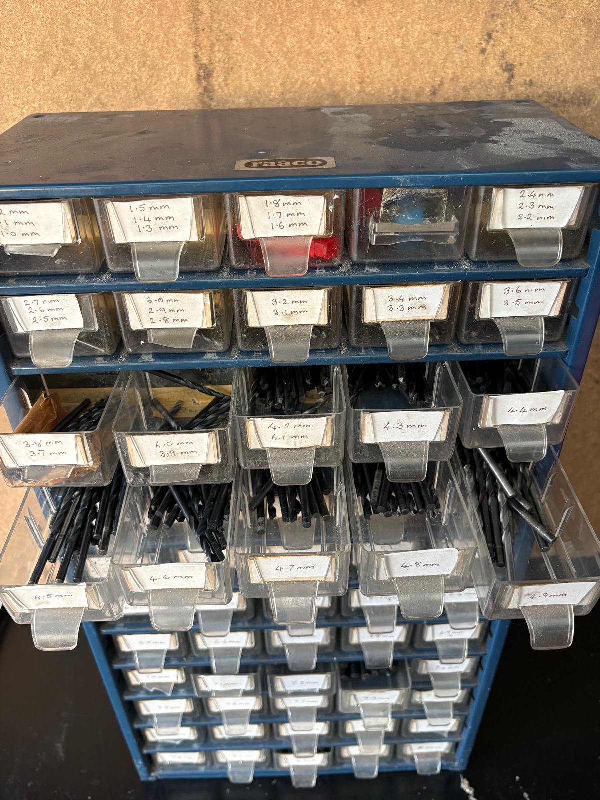 
                  
                    HSS DRILL RACK &amp; CONTENTS 1 - 8.9MM DRILLS
                  
                