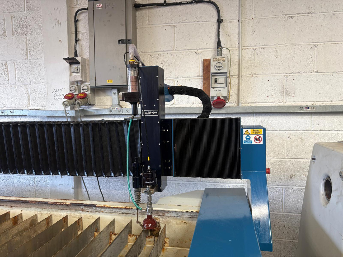 
                  
                    Swift Jet Water Jet Cutting Machine
                  
                