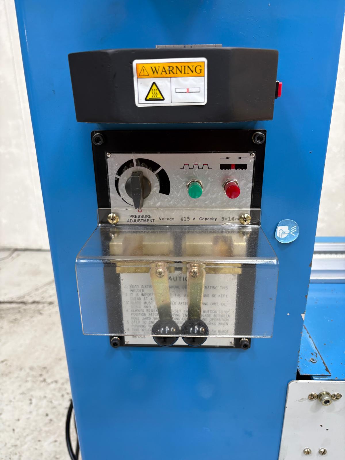 
                  
                    Excel KV-50 Heavy Duty Vertical Metal Cutting Bandsaw
                  
                