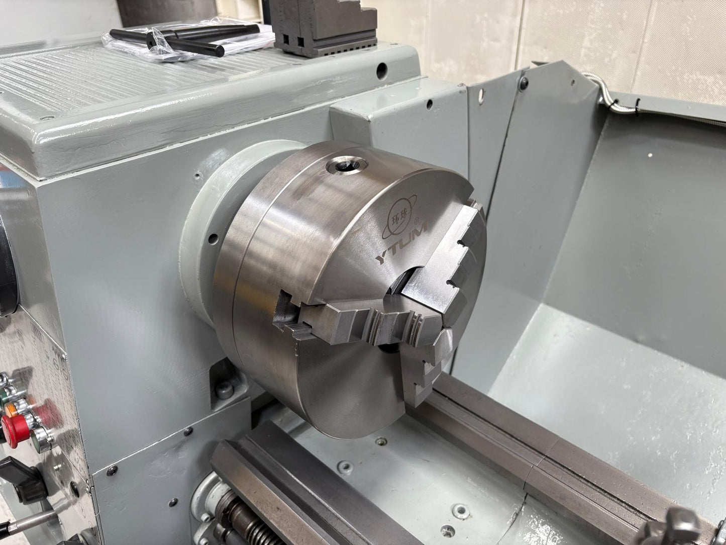 
                  
                    Colchester Triumph 2000 x 50” Gap Bed Centre Lathe
                  
                