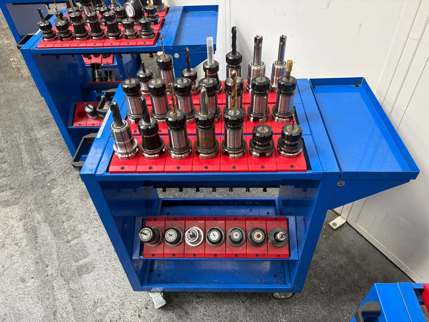 
                  
                    122PCS 40INT Taper Tooling on Trolleys as Photographed
                  
                