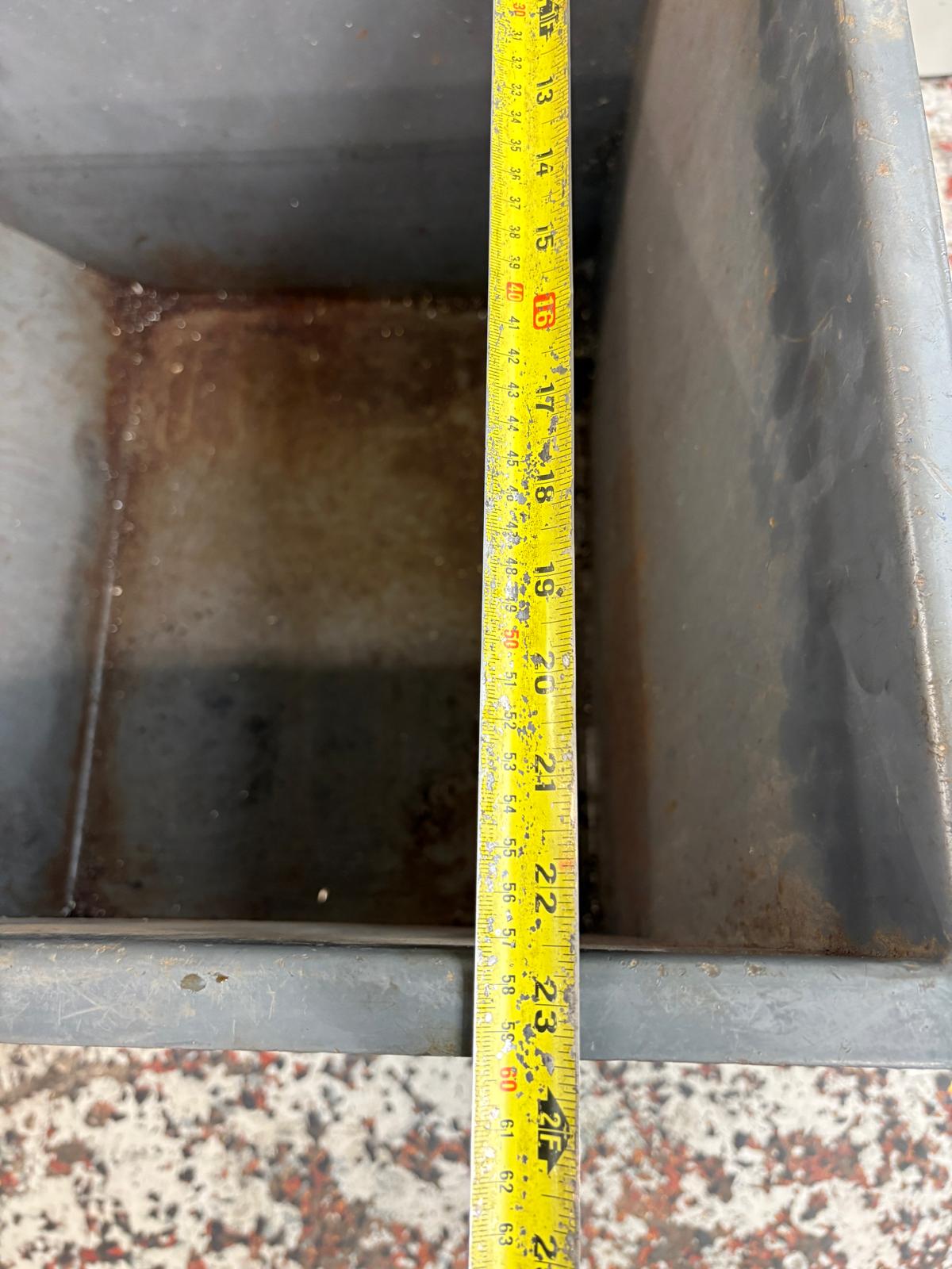 
                  
                    Tipping Skip
                  
                