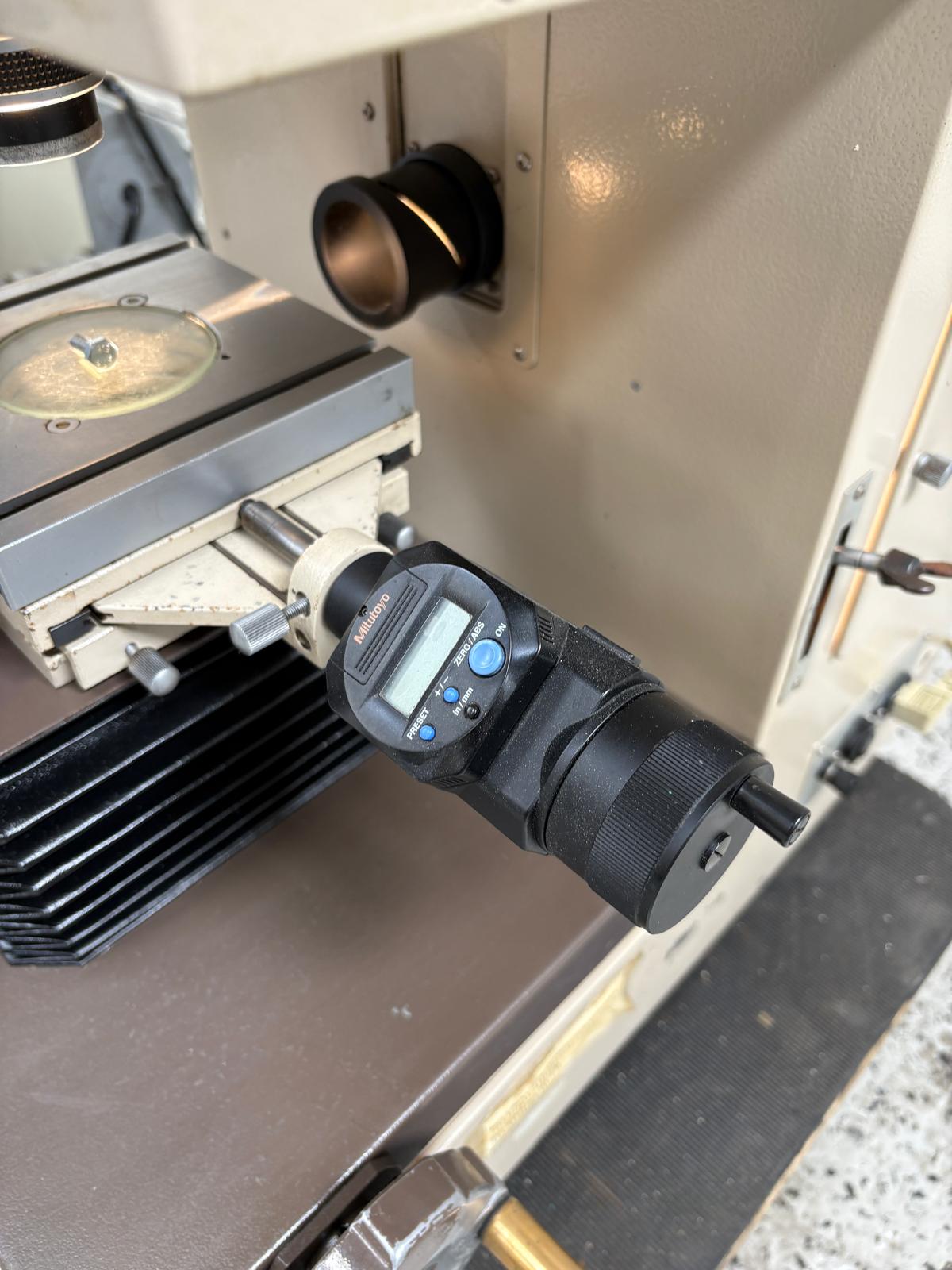 
                  
                    Mitutoyo PJ300H Profile Projector
                  
                