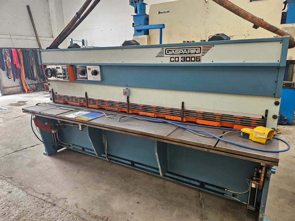 Gasparini Model 3004:6 Hydraulic Rake Guillotine Shear