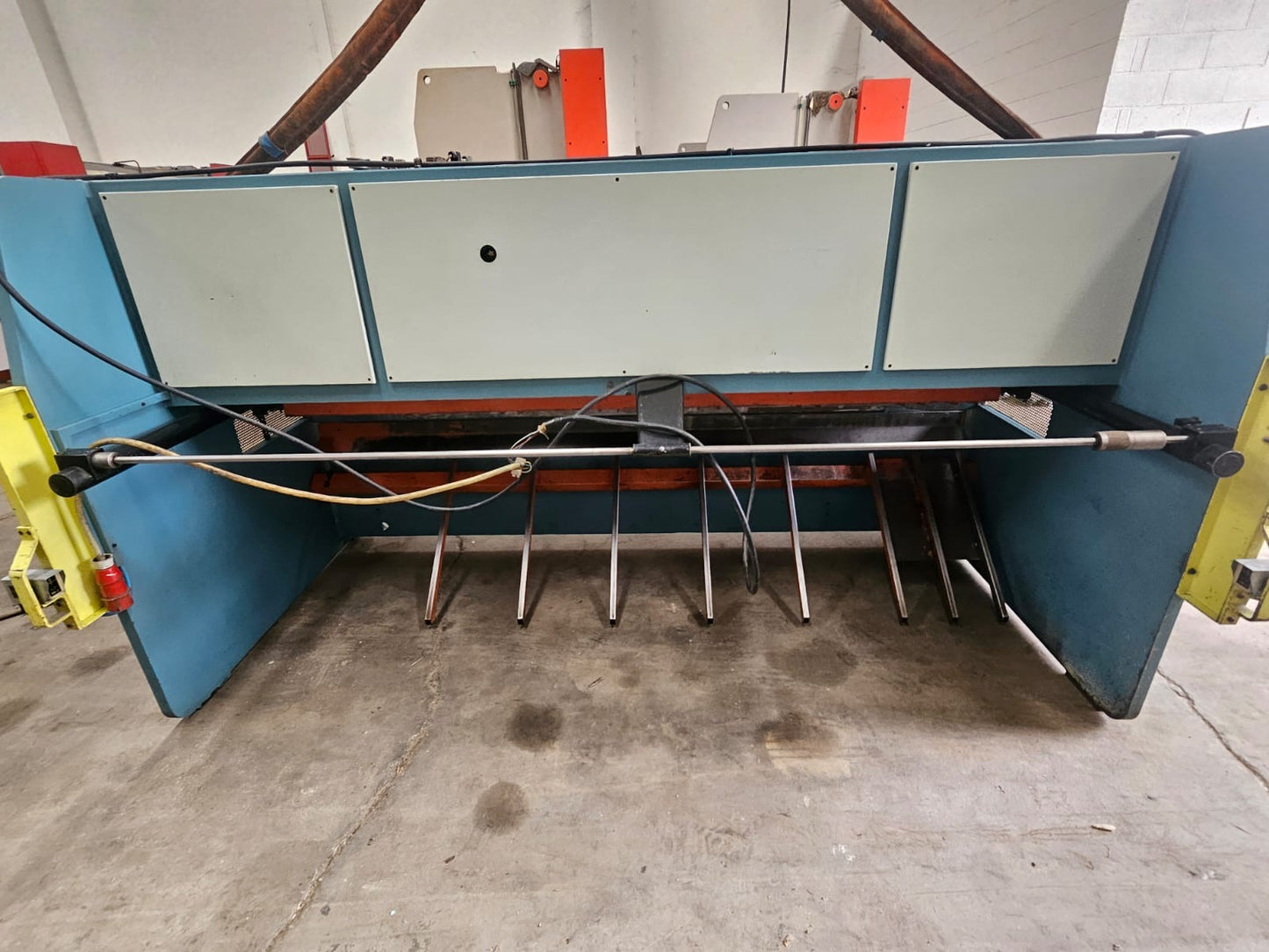 
                  
                    Gasparini Model 3004:6 Hydraulic Rake Guillotine Shear
                  
                