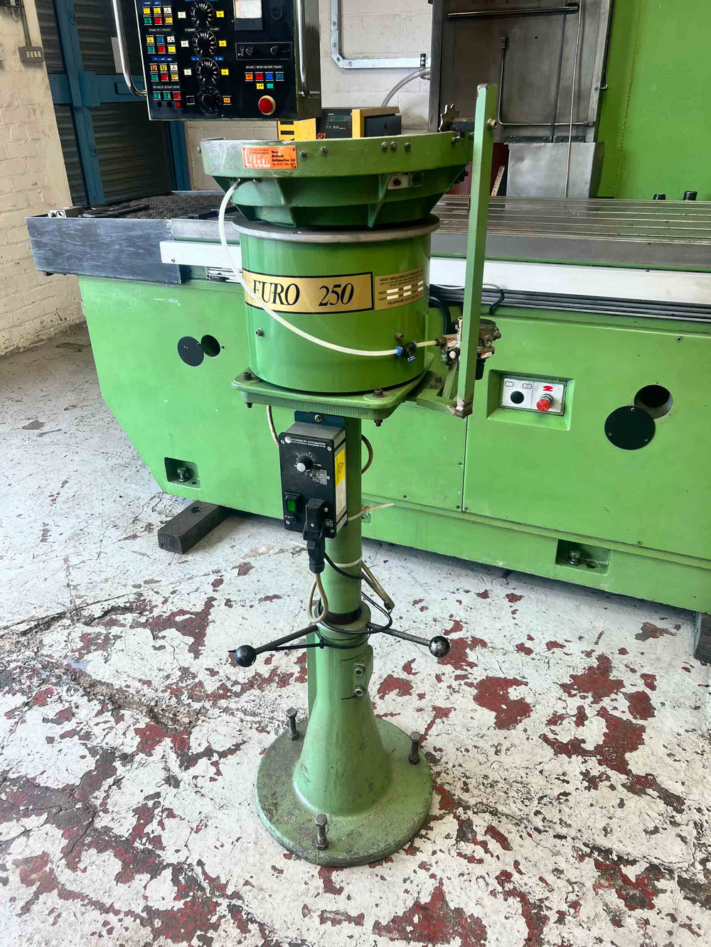 Euro 250 Series Vibratory Bowl Feeder