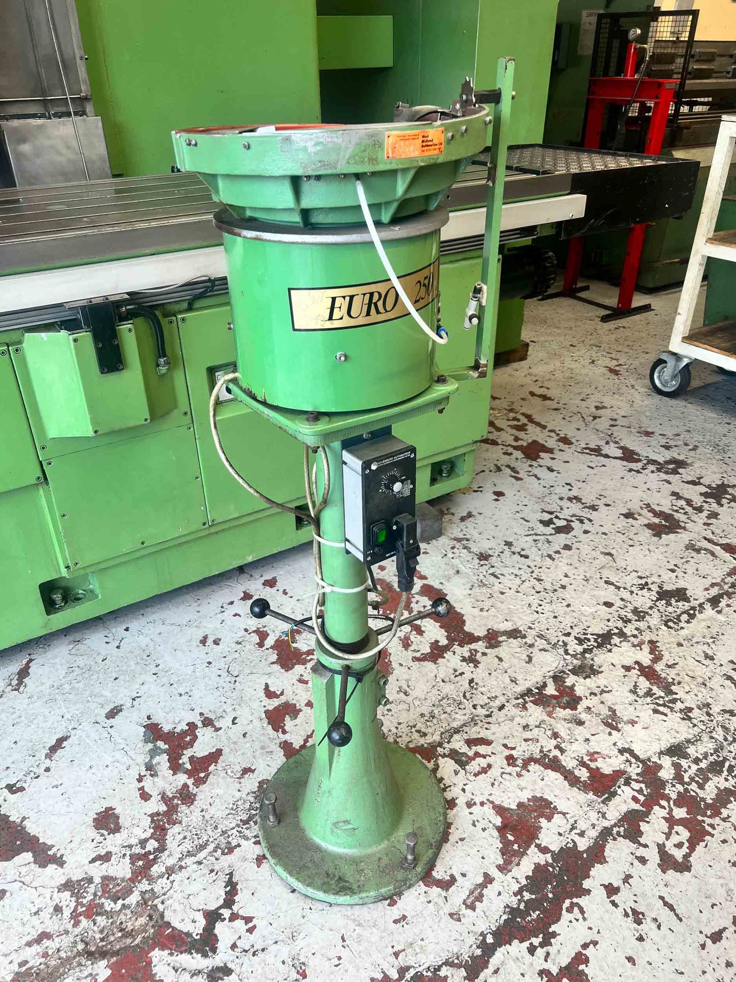 
                  
                    Euro 250 Series Vibratory Bowl Feeder
                  
                