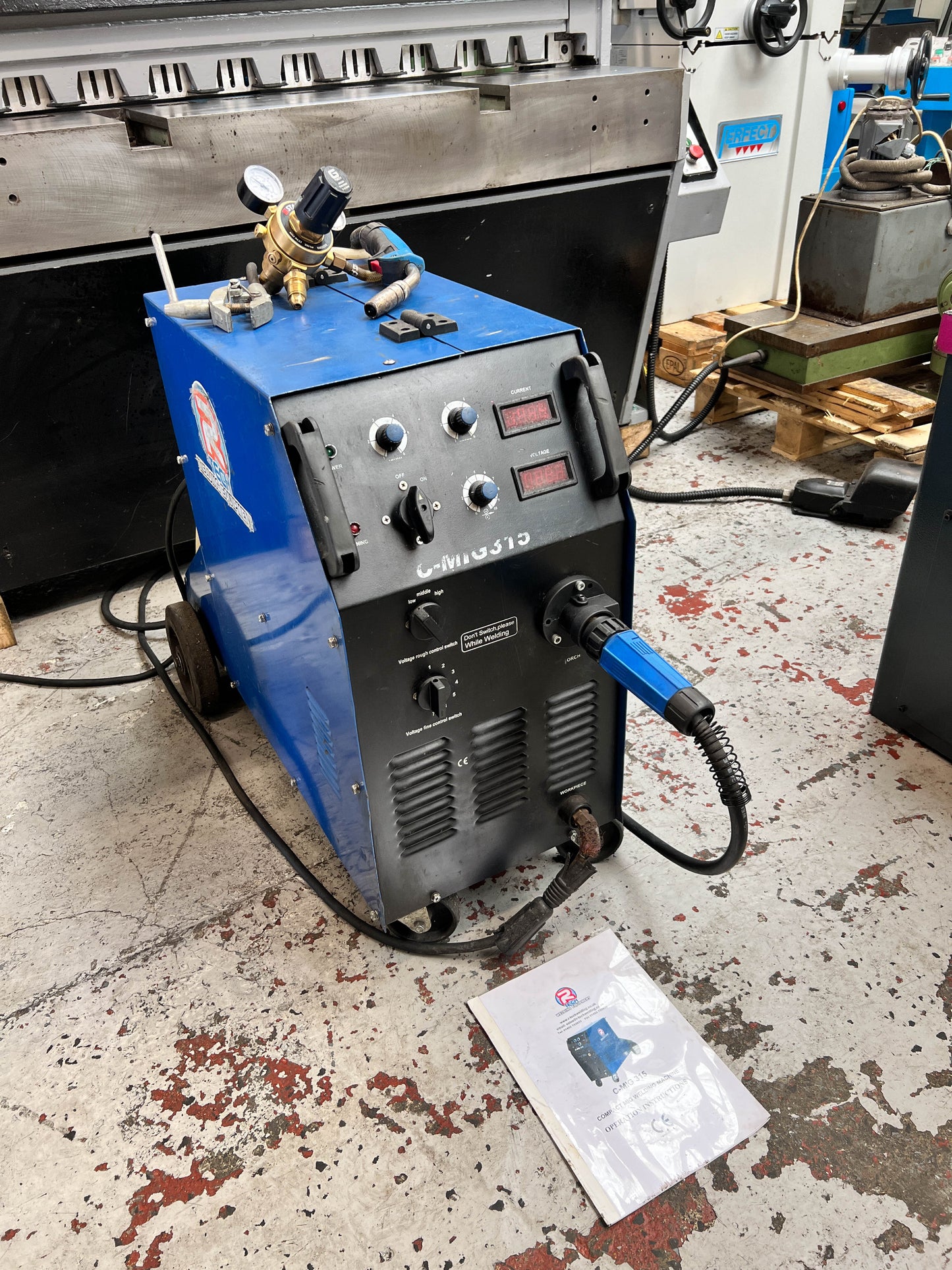 
                  
                    R- Tech Mig Compact Welding Machine
                  
                