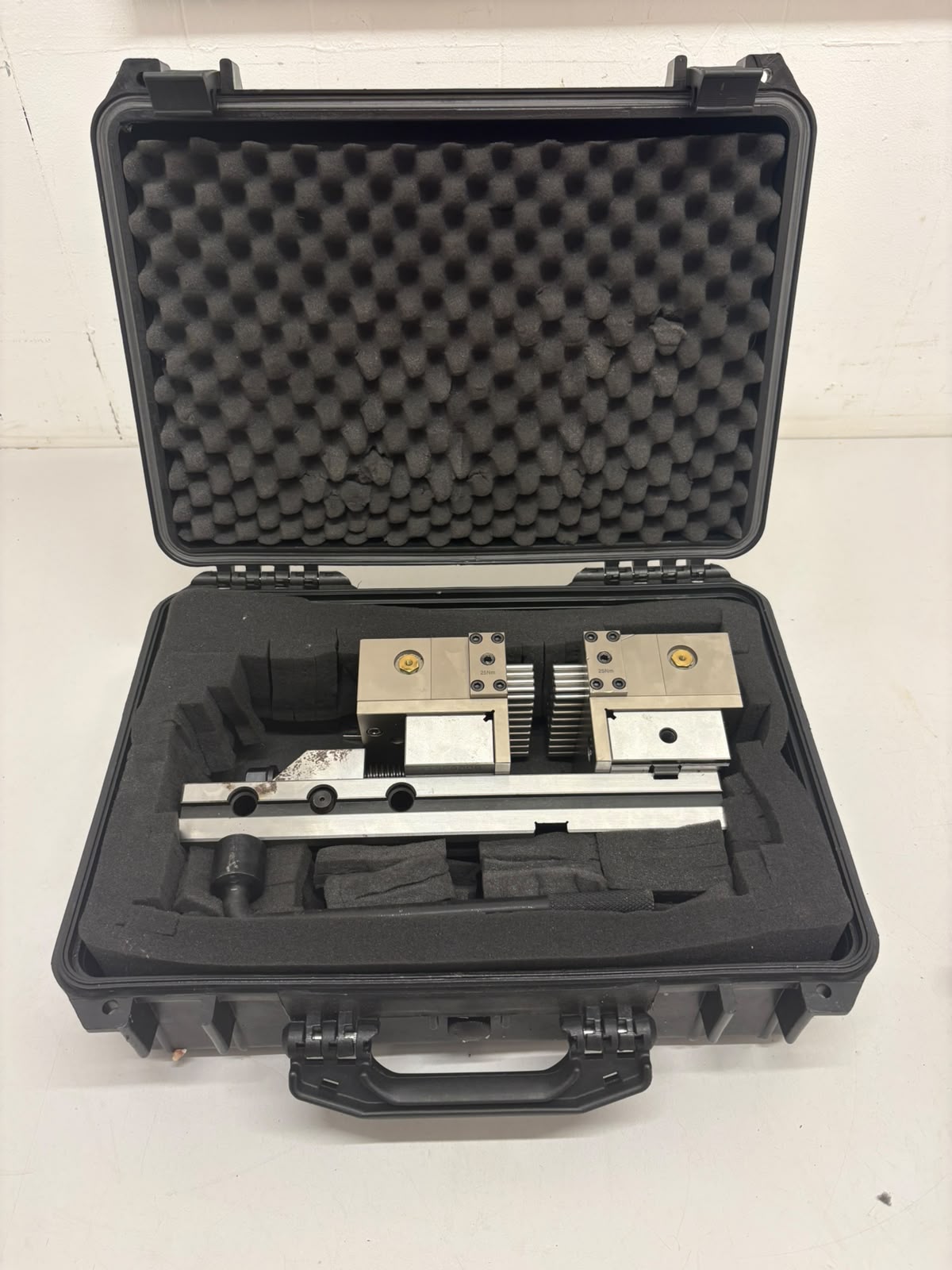 
                  
                    Rohm Machine Vice With MATRIX X-CLAMP 125 R
                  
                