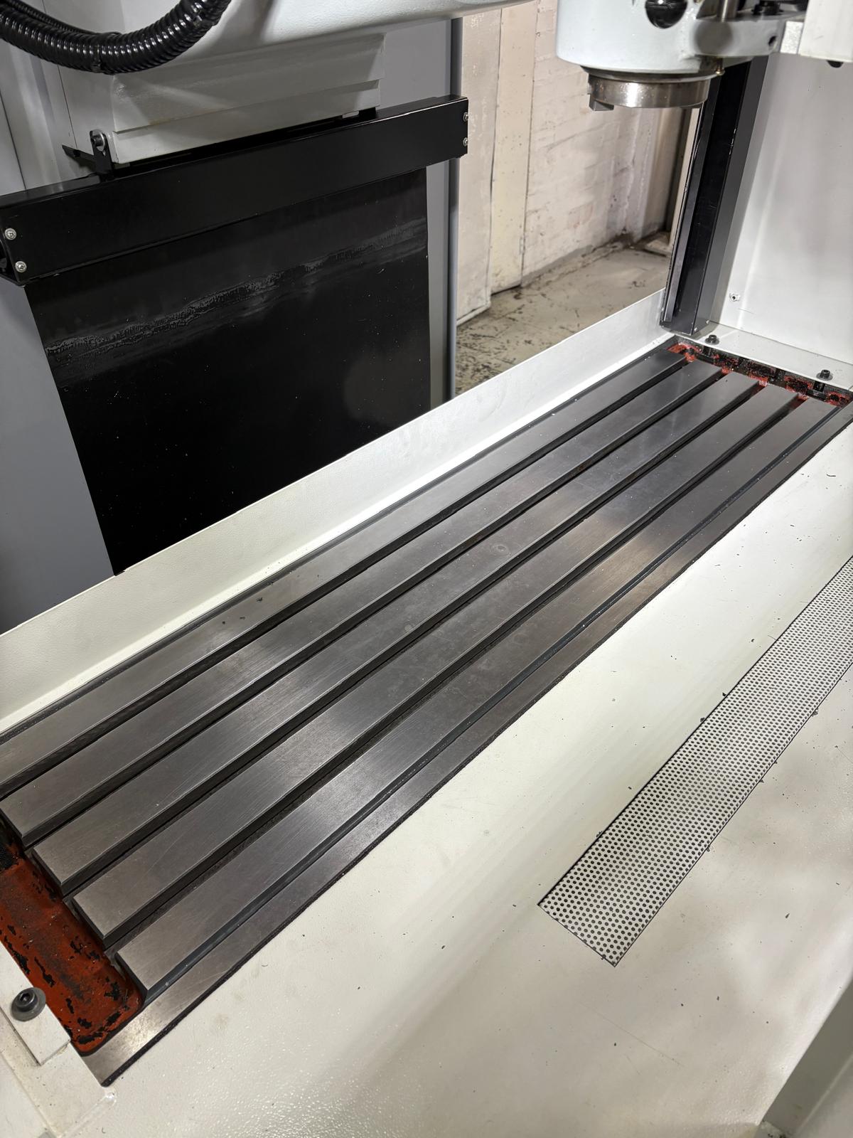 
                  
                    XYZ RMX 3500 3 Axis CNC Bed Milling Machine
                  
                