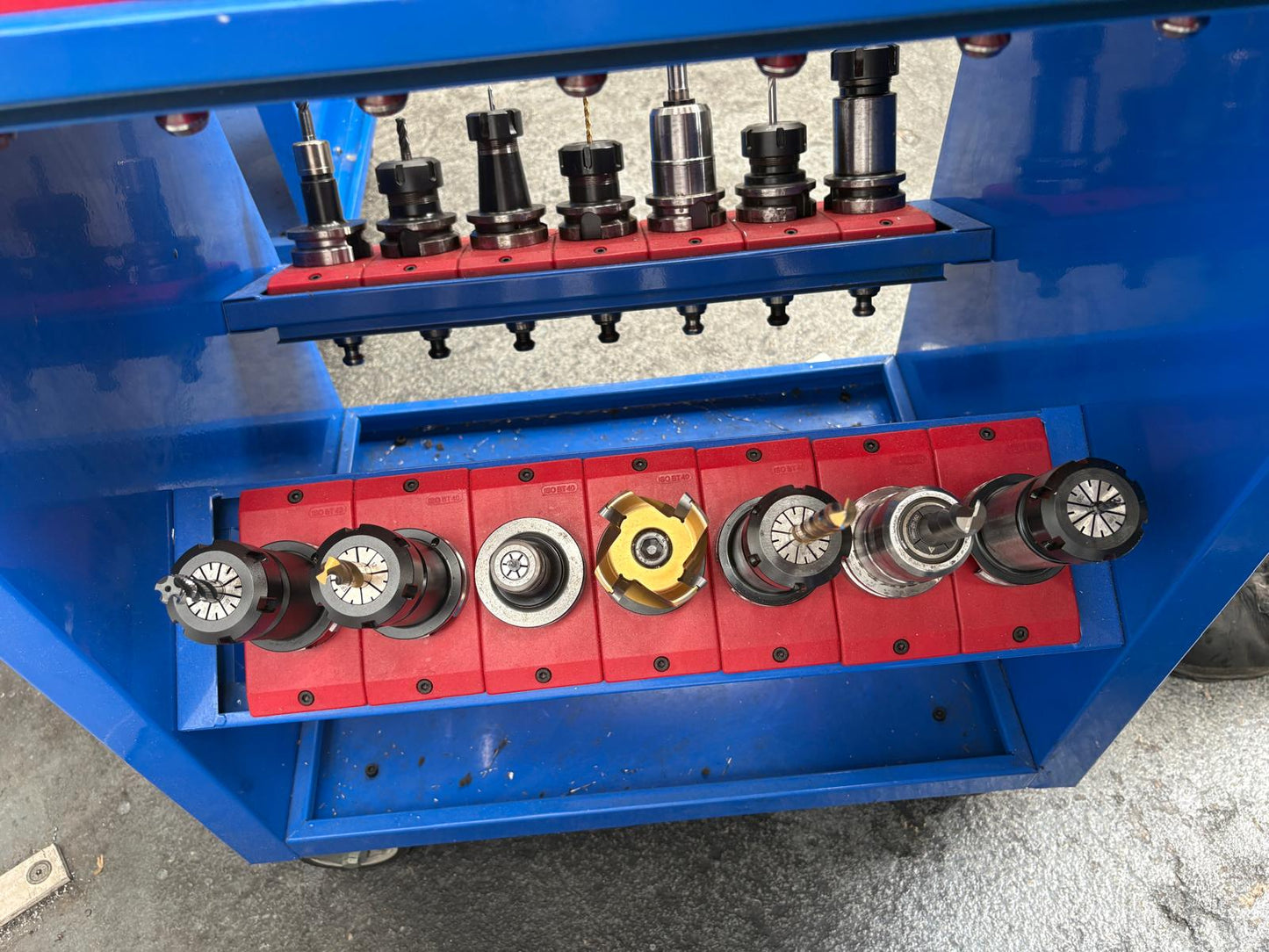 
                  
                    122PCS 40INT Taper Tooling on Trolleys as Photographed
                  
                