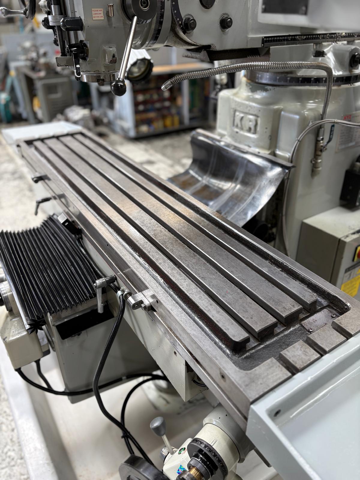 
                  
                    2011 XYZ SLV Turret Milling Machine
                  
                