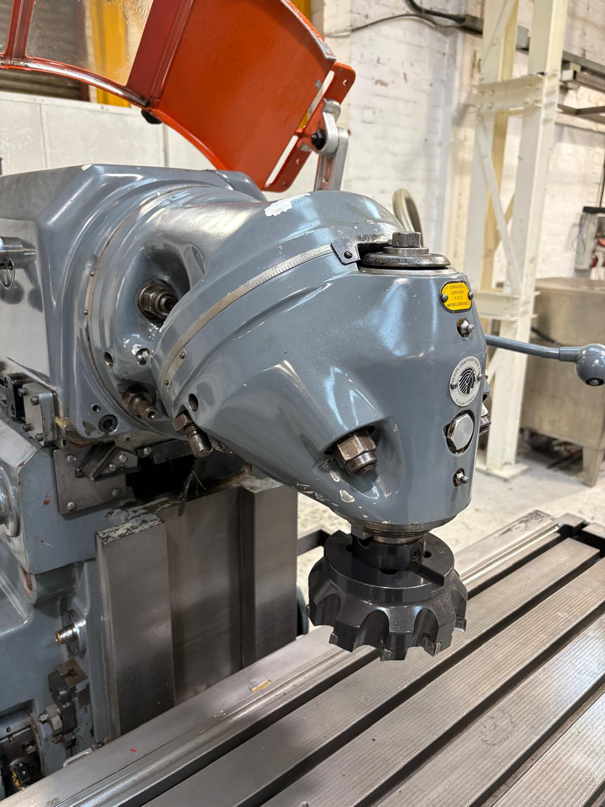 
                  
                    Huron NU5 Universal Milling Machine
                  
                