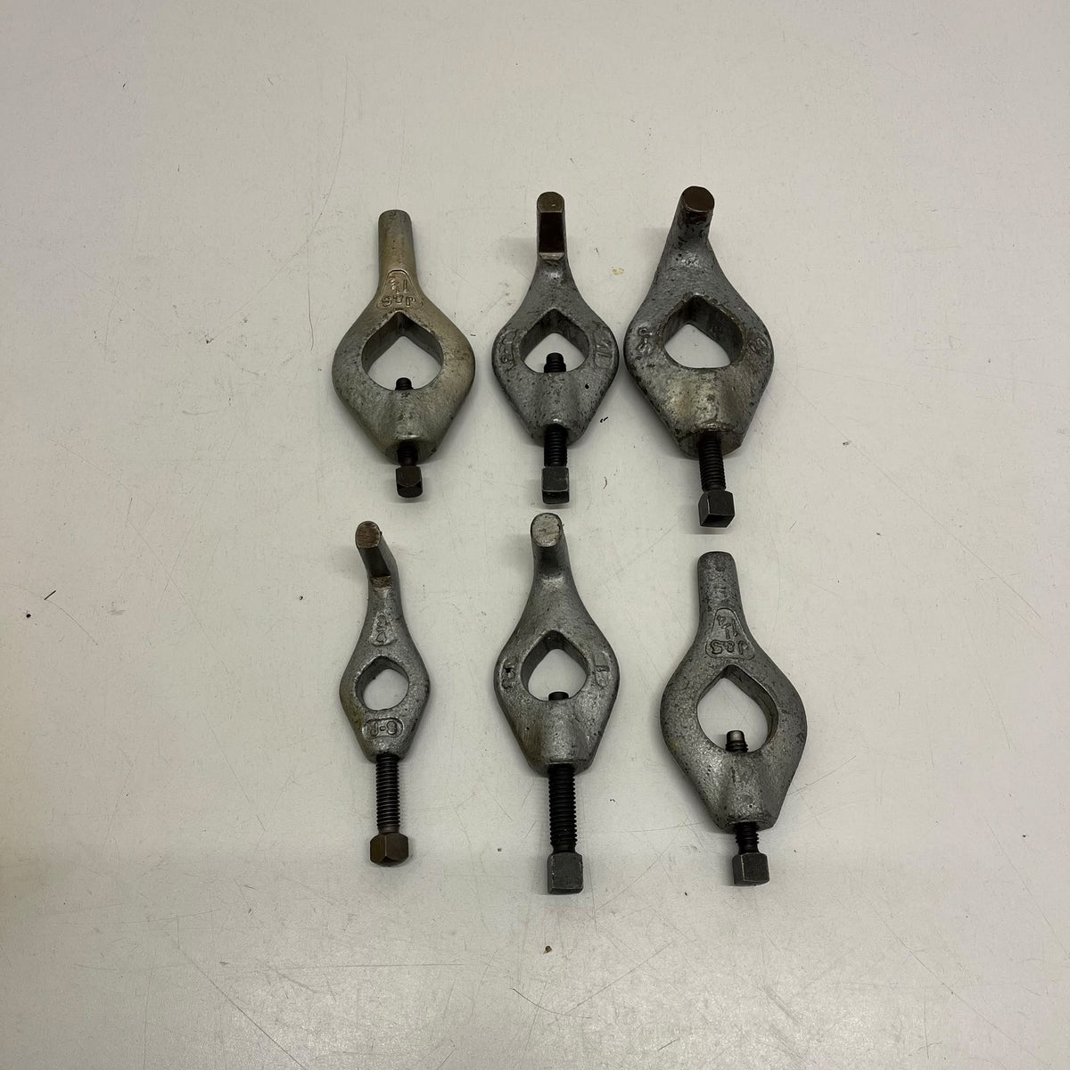 
                  
                    Lathe Carriers
                  
                