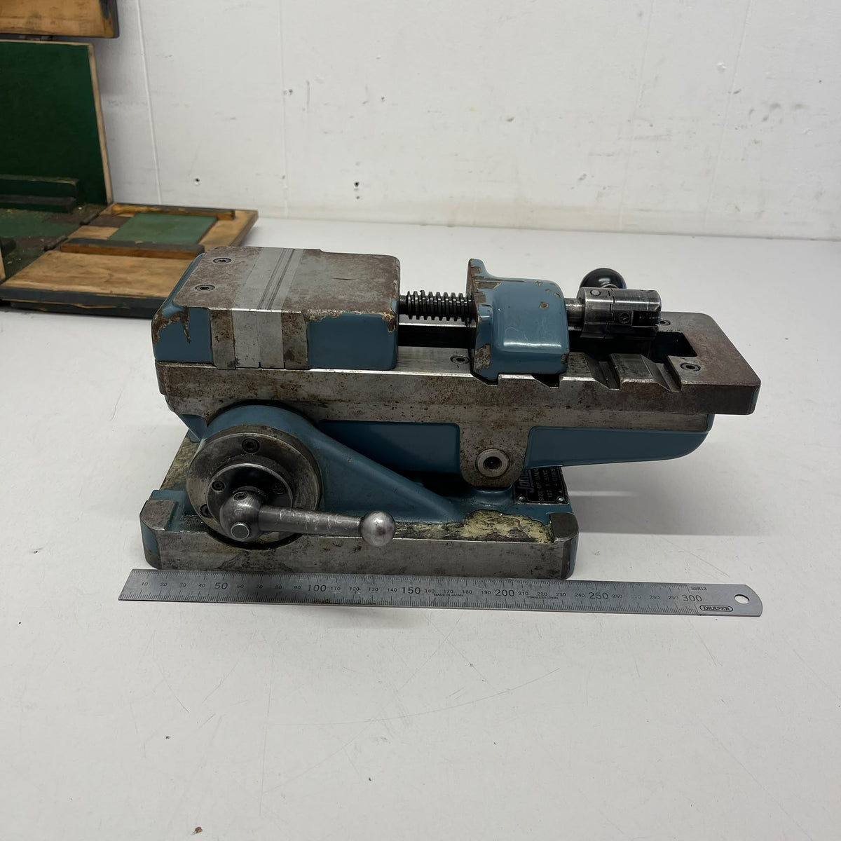 
                  
                    Jones & Shipman Tilting Vice
                  
                