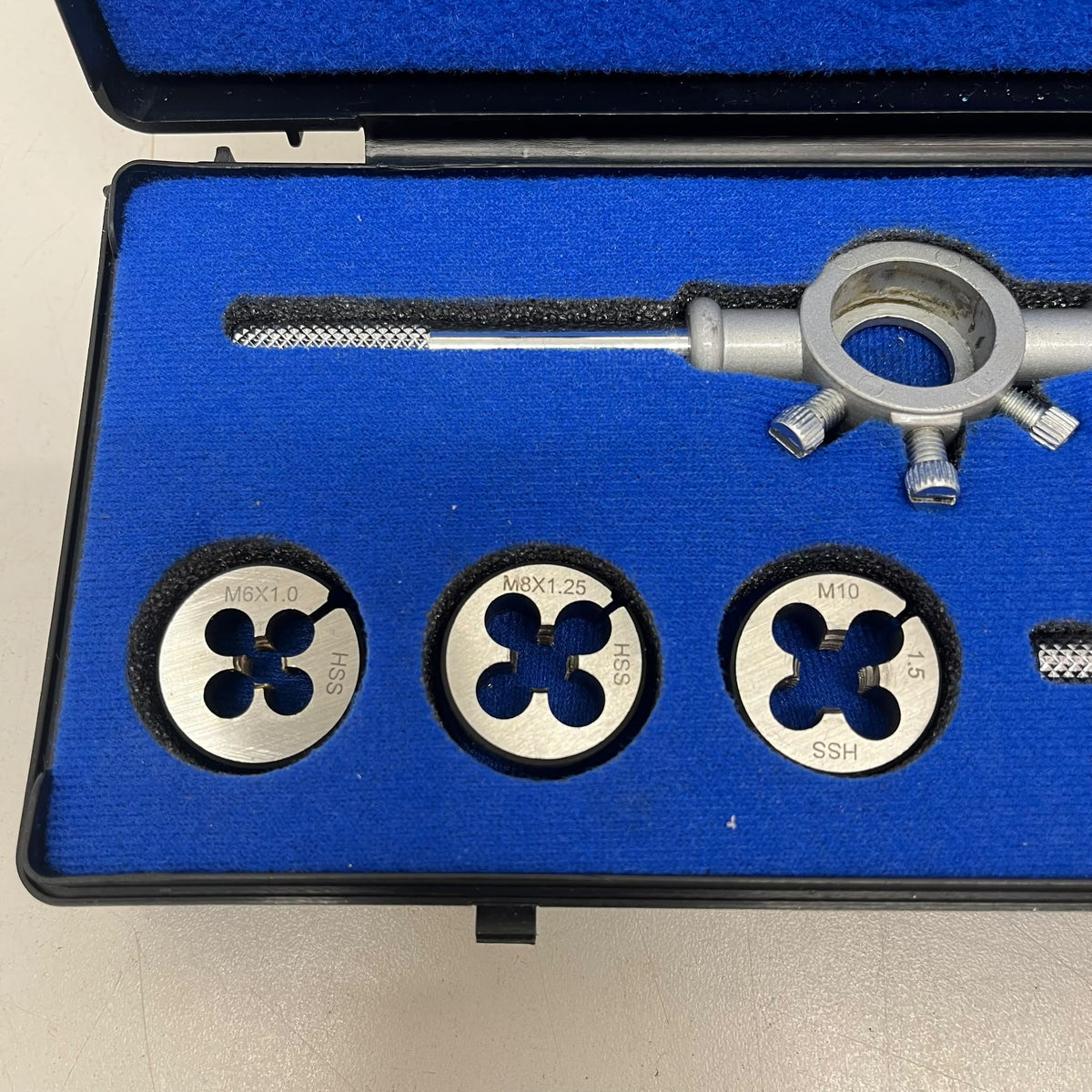 
                  
                    Metric Tap Set M3-M12
                  
                