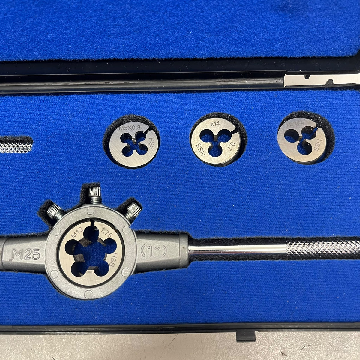 
                  
                    Metric Tap Set M3-M12
                  
                