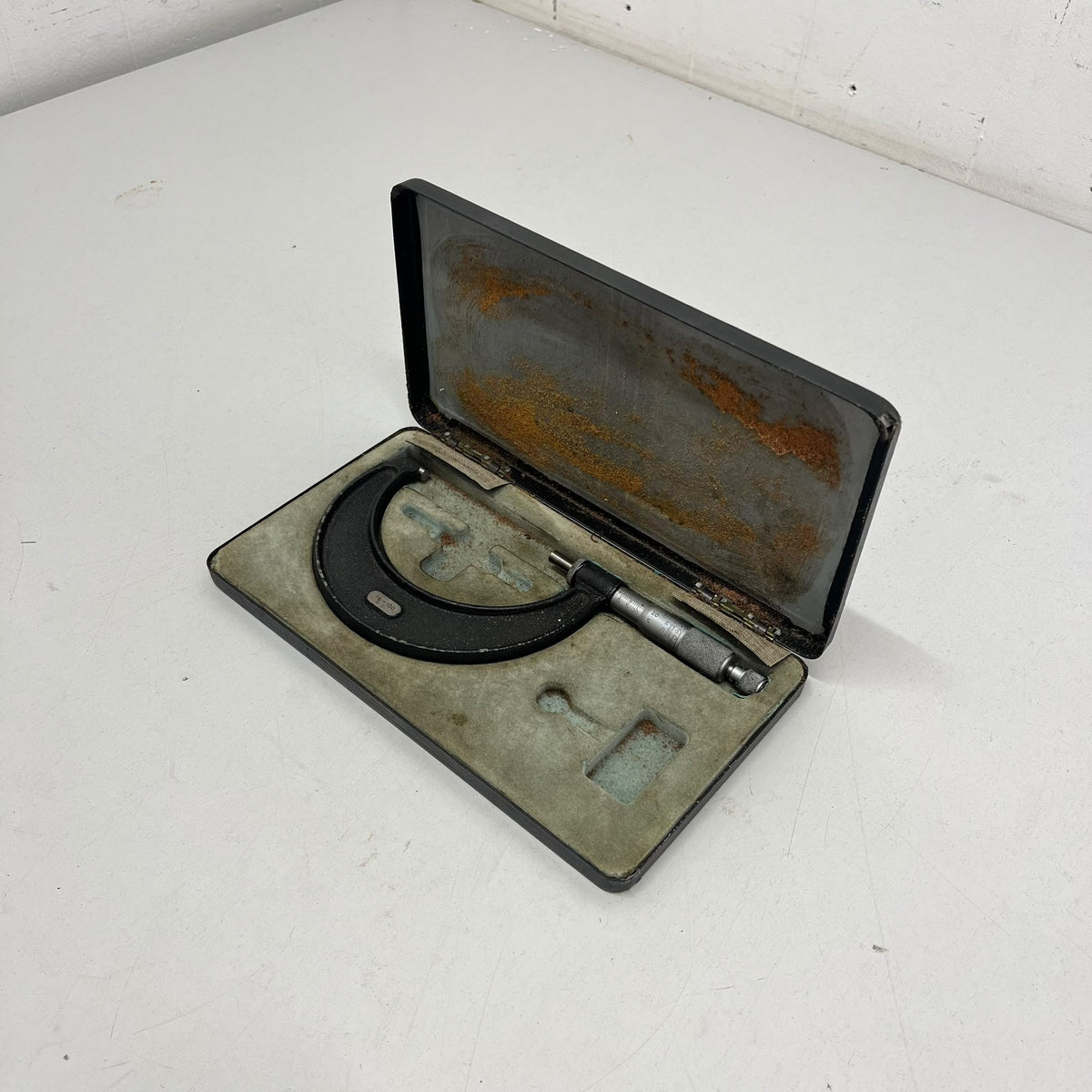 
                  
                    Moore and Wright 75/100mm Micrometer
                  
                