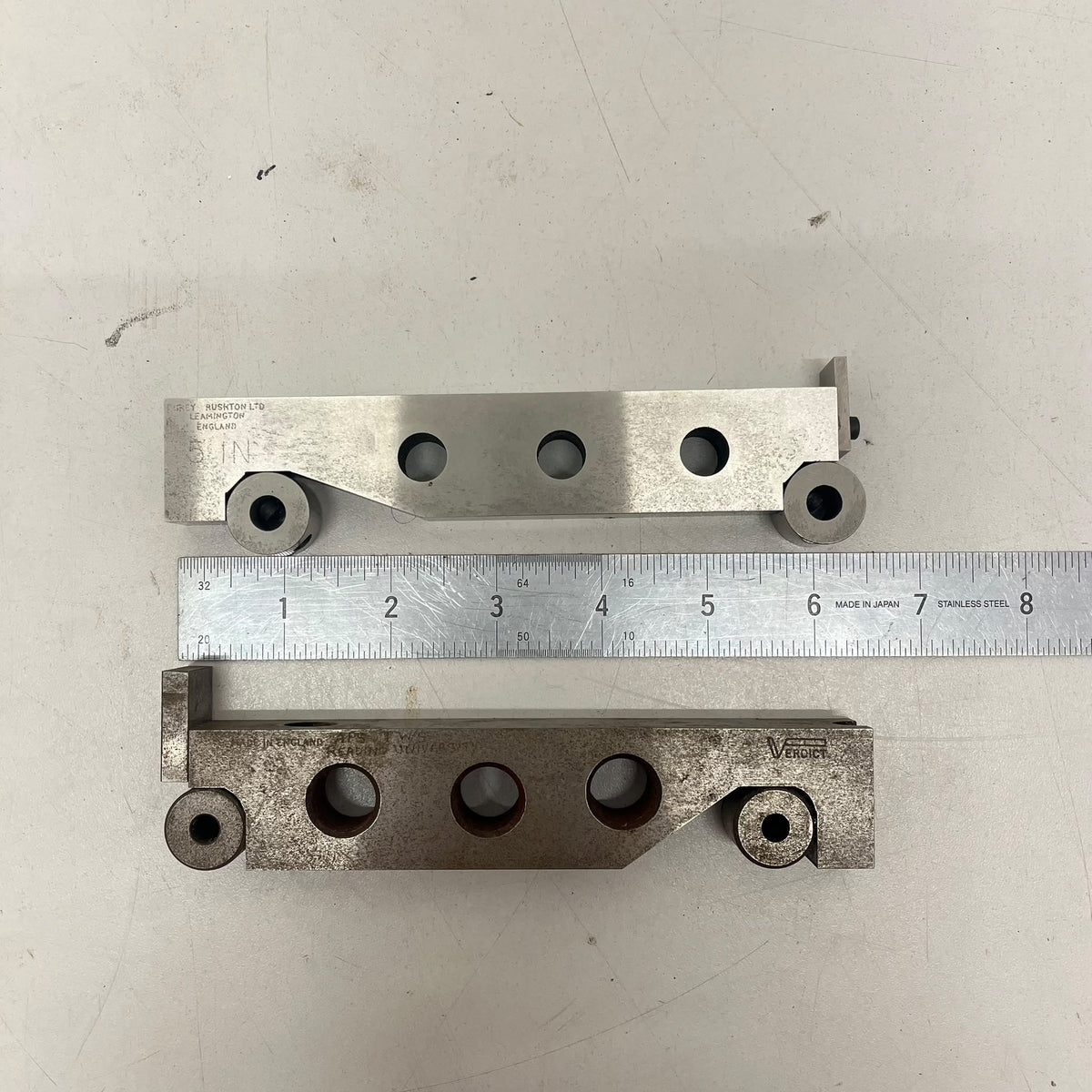 
                  
                    2X 6" Sine Bars
                  
                