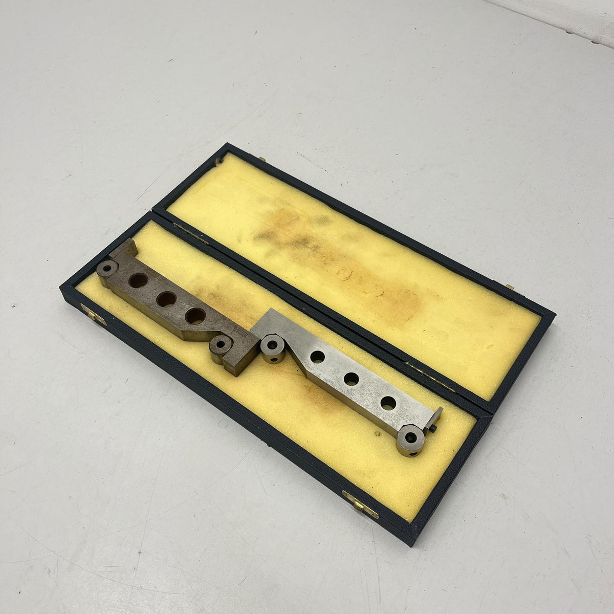 
                  
                    2X 6" Sine Bars
                  
                