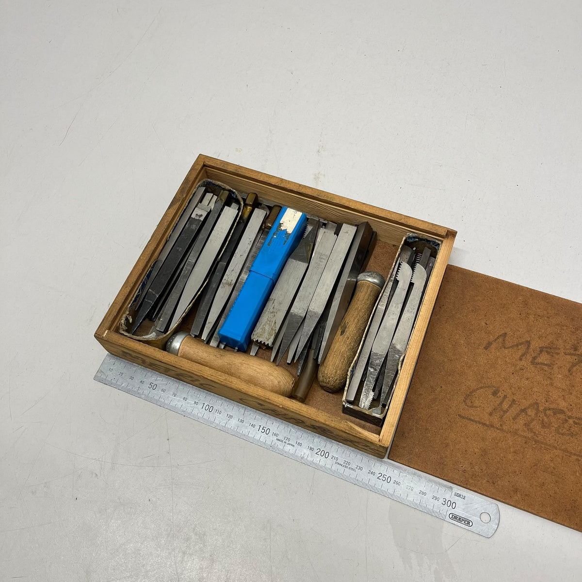 
                  
                    Set of Metric and Imperial Thread Chasers
                  
                