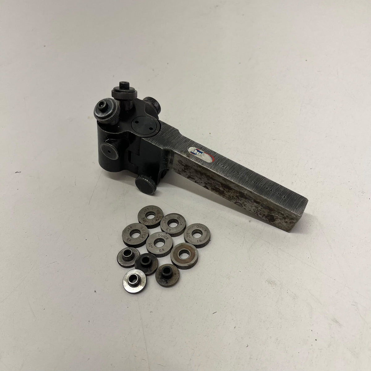 
                  
                    Lathe Knurling Tool Holder With Multiple Knurling Disks
                  
                