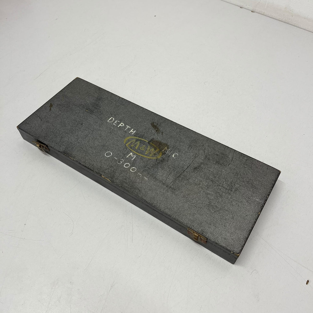 
                  
                    Moore and Wright Metric Depth Micrometre Gauge
                  
                