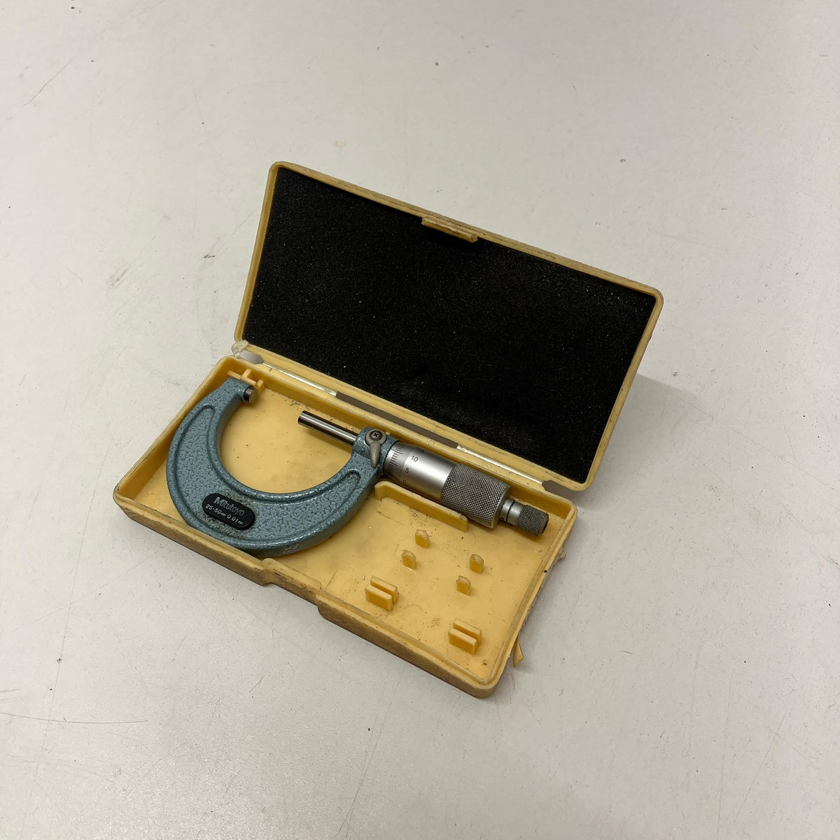 
                  
                    Mitutoyo Micrometer 5-50mm 0.01mm
                  
                