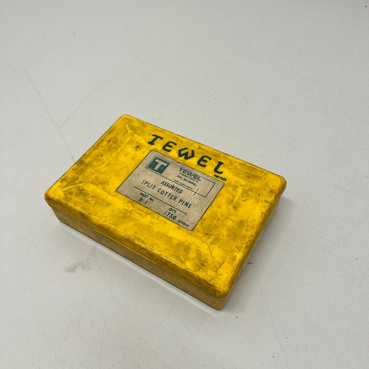 
                  
                    Tewel Box of Split Cotter Pins
                  
                