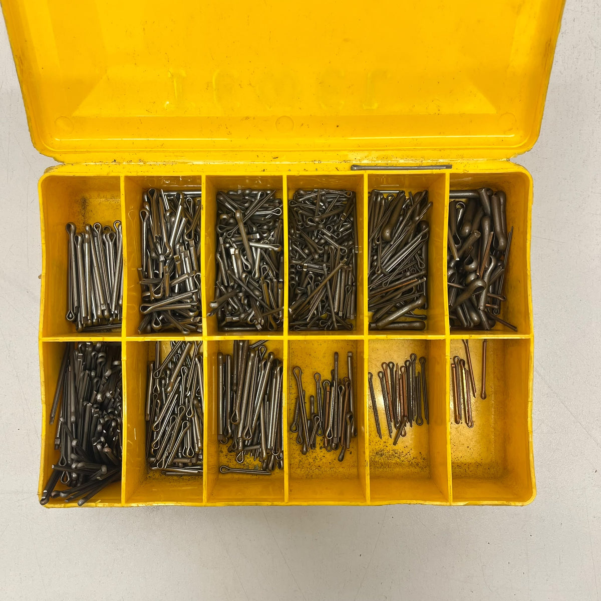 
                  
                    Tewel Box of Split Cotter Pins
                  
                