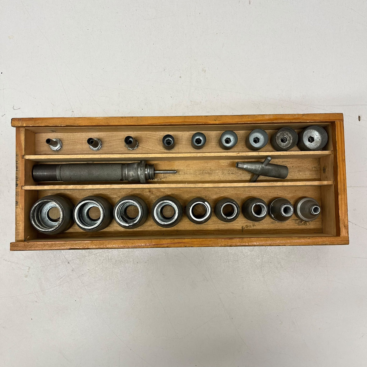 
                  
                    Gasket Ring Punch Set
                  
                