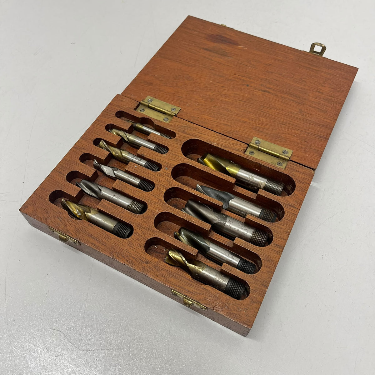 
                  
                    20 Piece set of Imperial HSS End Mills
                  
                