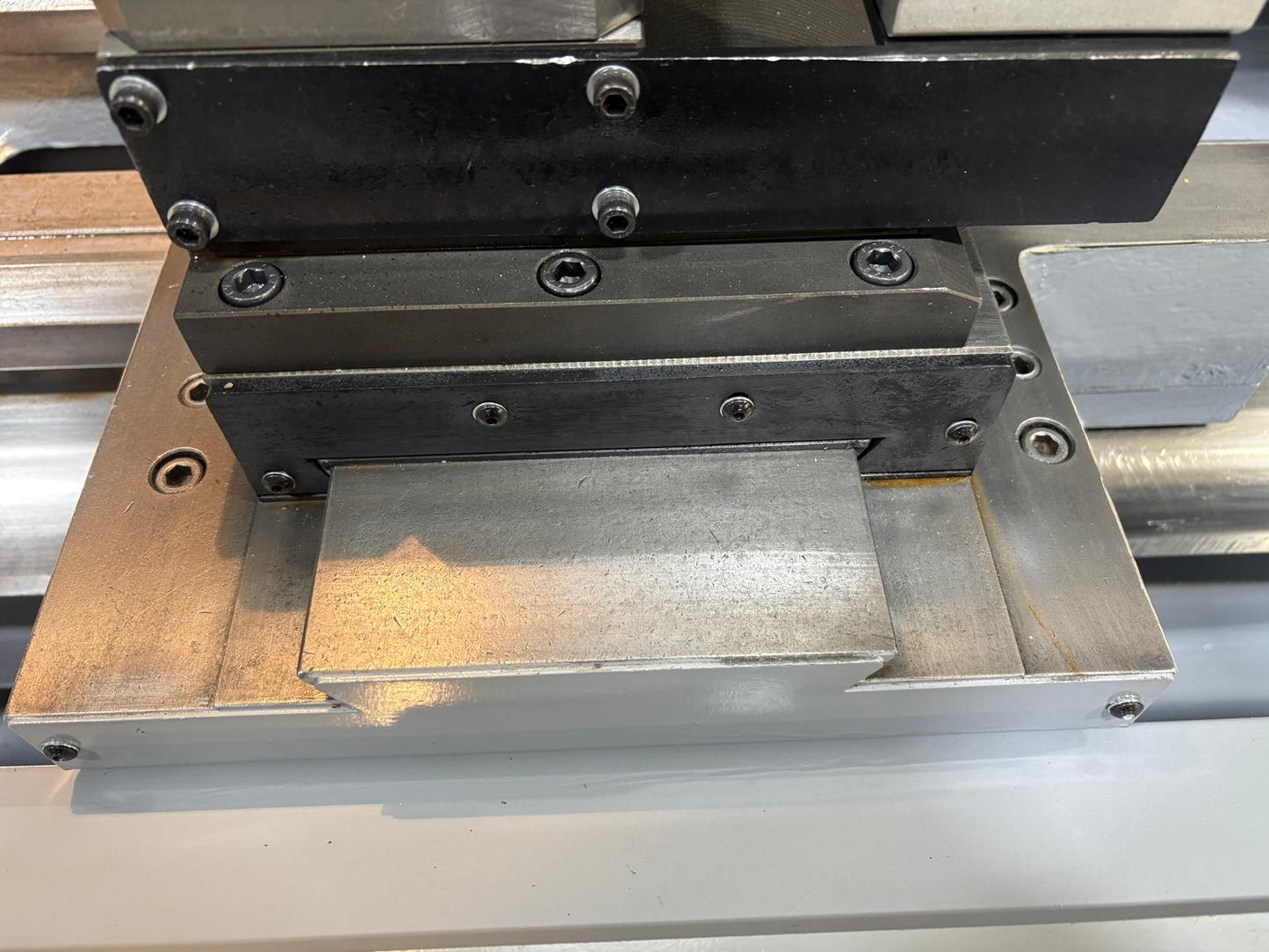 
                  
                    XYZ Proturn VL425 ProtoTRAK Control Gap Bed Centre Lathe
                  
                