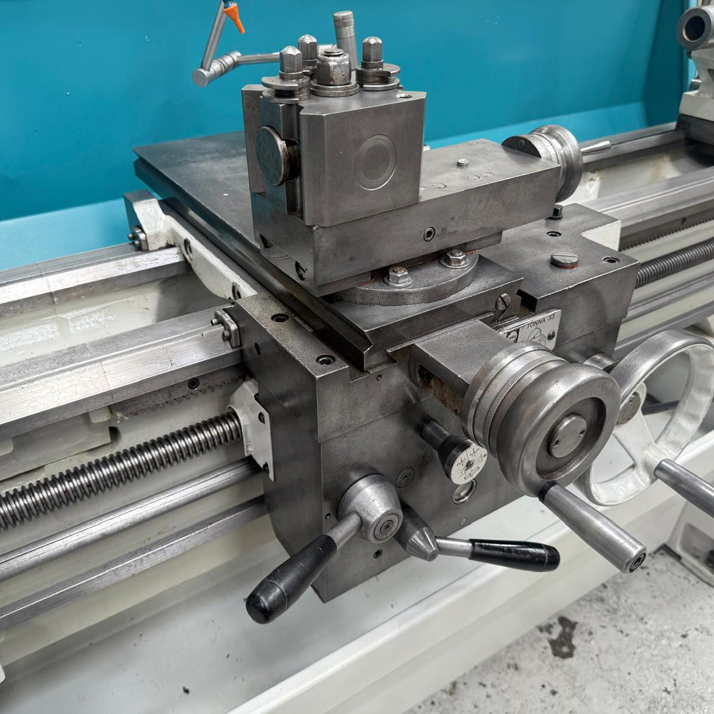
                  
                    Colchester Triumph 2000 x 50” Gap Bed Centre Lathe
                  
                