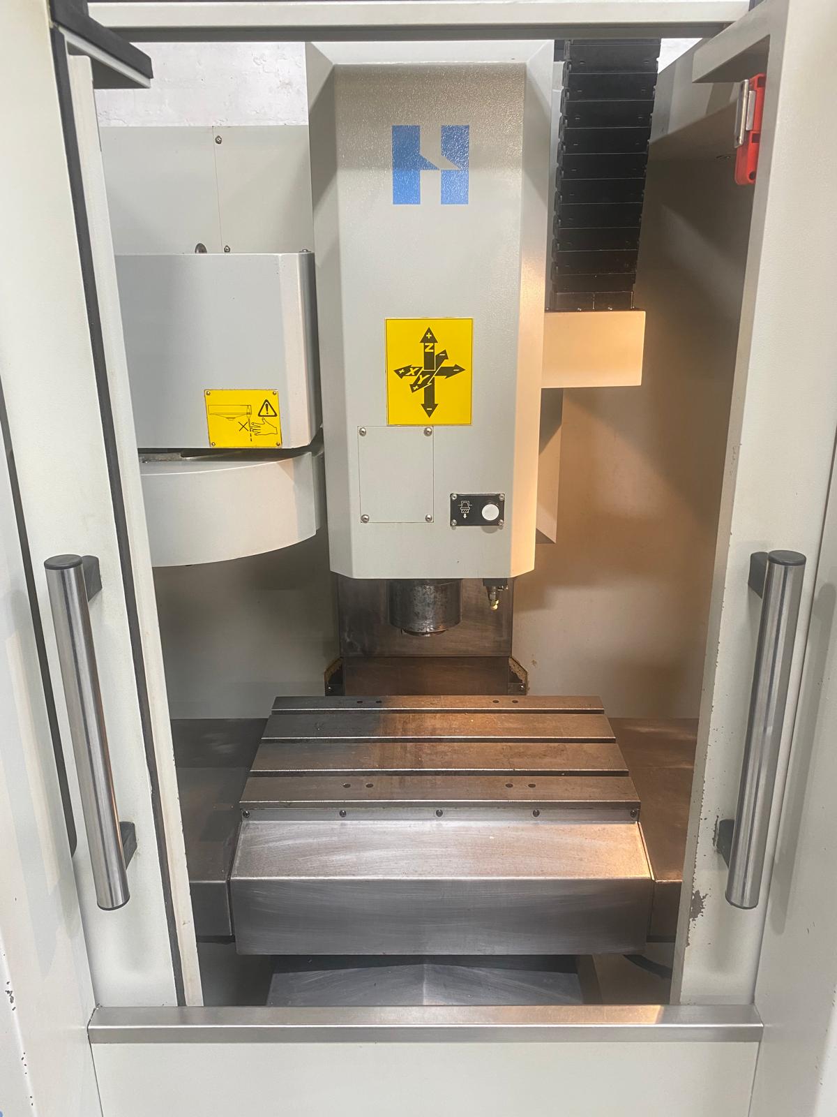
                  
                    Hardinge Bridgeport Interact T450P Vertical Machining Centre
                  
                