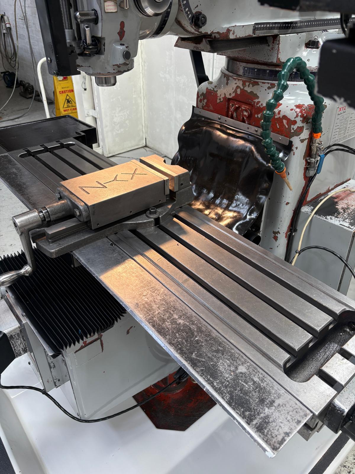 
                  
                    XYZ SMX 2000 CNC Turret Milling Machine
                  
                