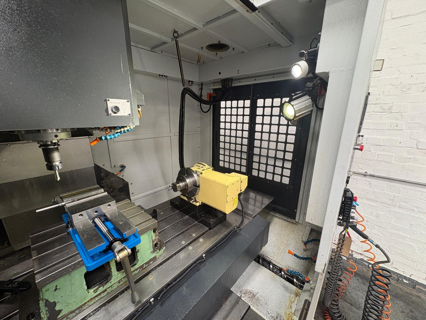 
                  
                    FEELER VB-1100 CNC Vertical Machining Centre with NIKKEN CNC202 FA 4th Axis *POA*
                  
                