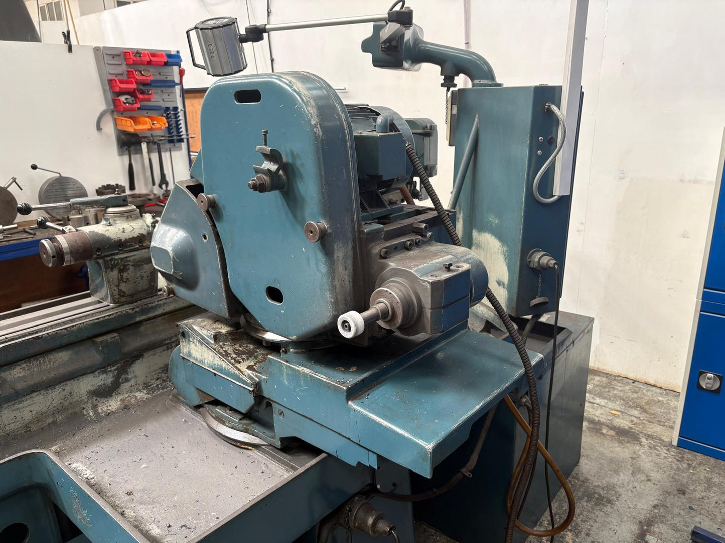 
                  
                    Jones & Shipman 1307 EIT Precision Toolroom Universal Grinding Machine
                  
                