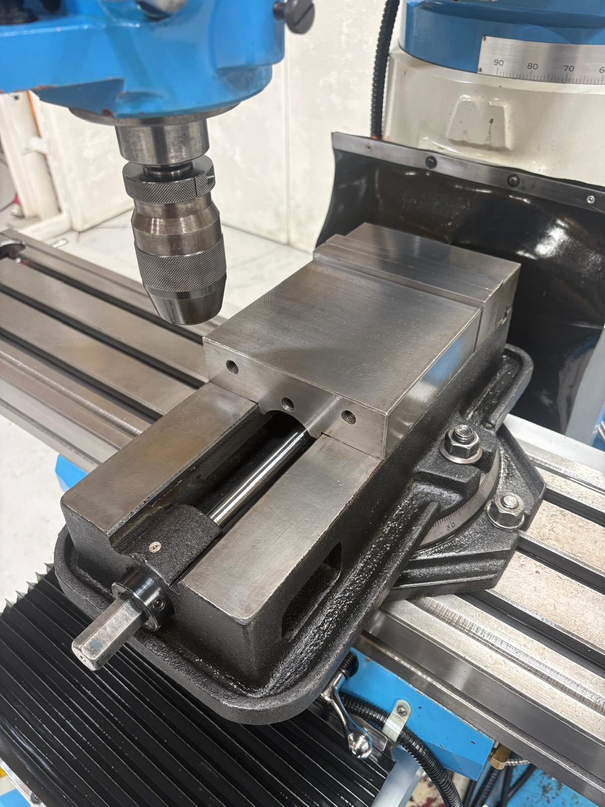 
                  
                    Excel 2VS Turret Milling Machine
                  
                