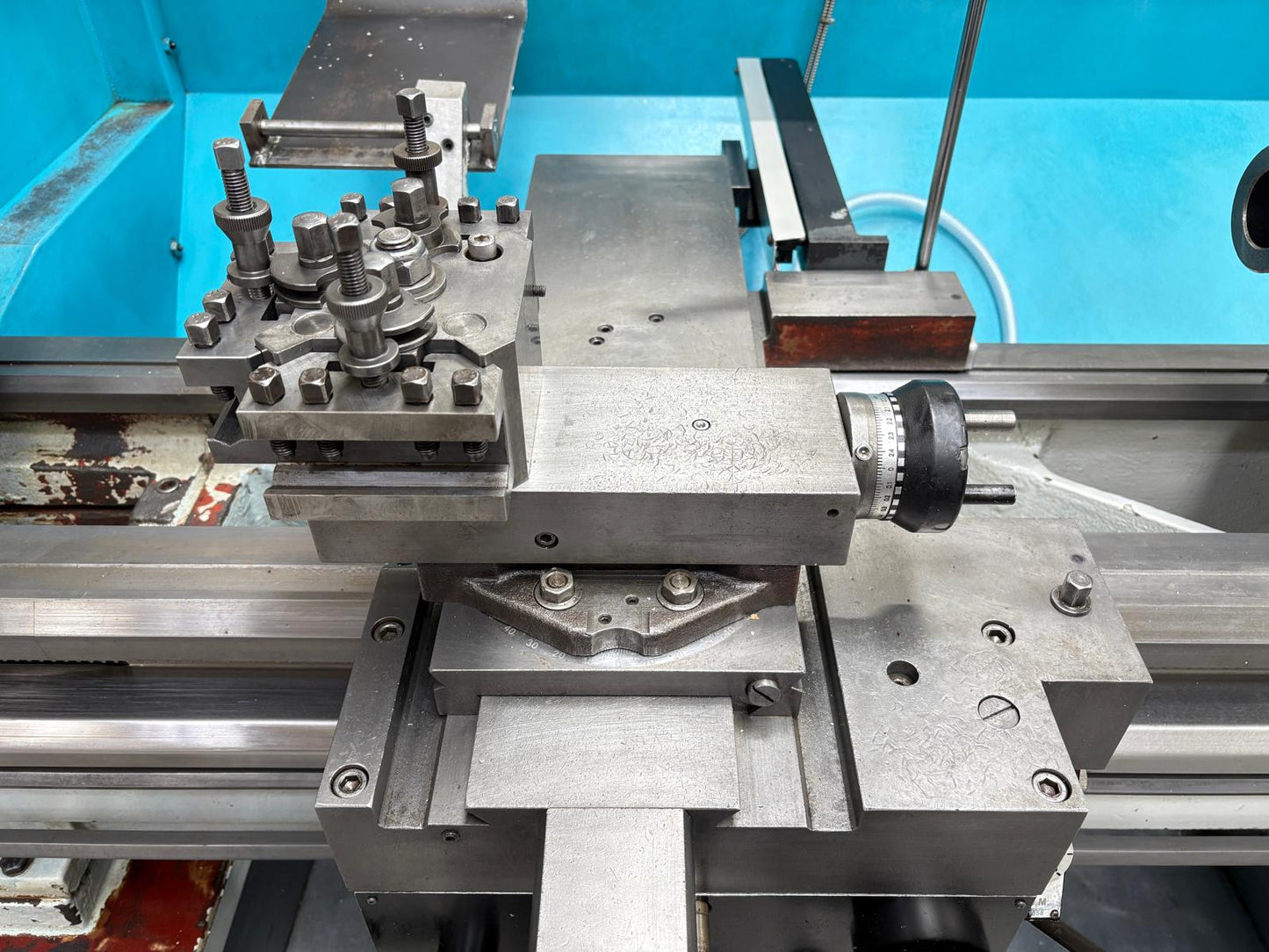 
                  
                    Colchester Triumph VS2500 Gap Bed Centre Lathe (2007)
                  
                