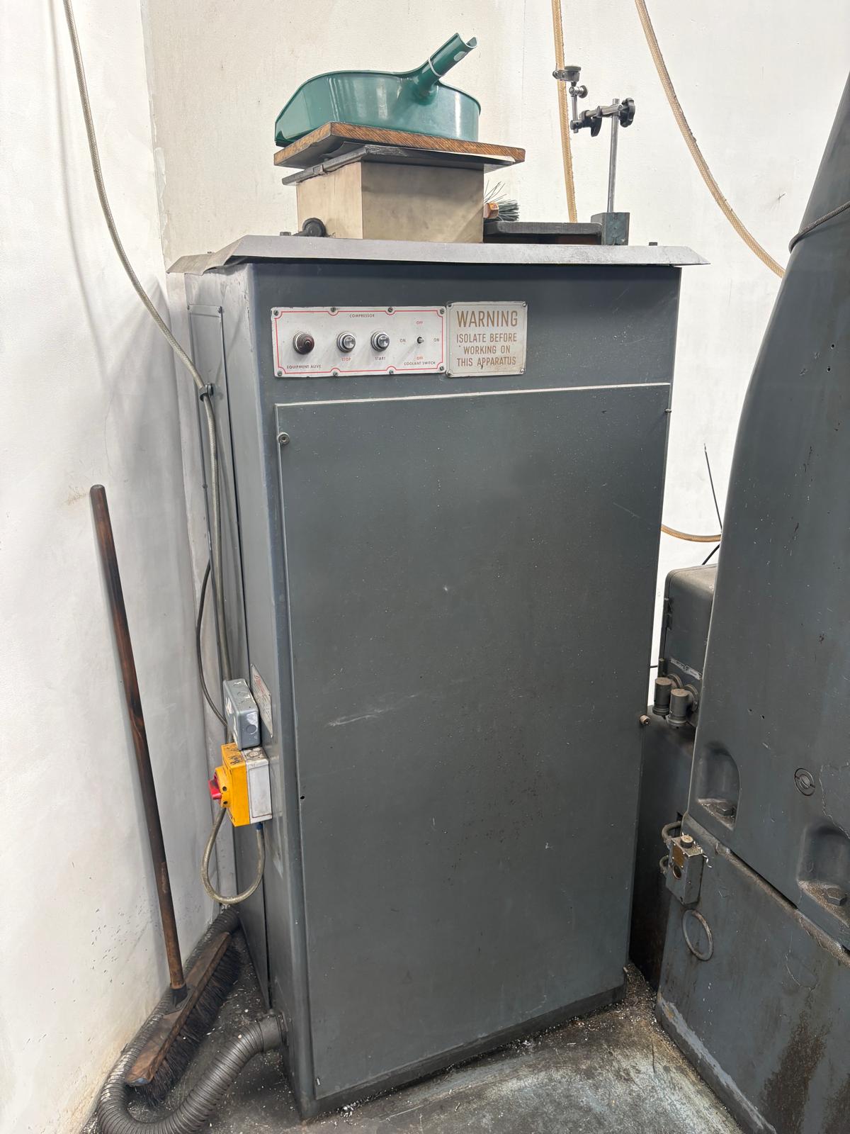 
                  
                    Newall 2443 Vertical Jig Boring Machine
                  
                
