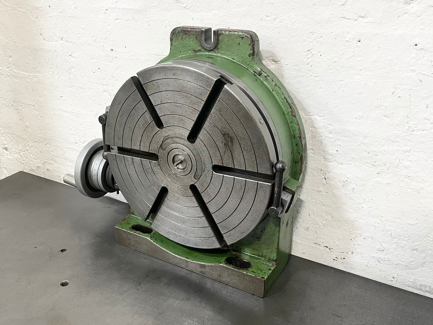 
                  
                    350mm Ø Rotary Table in Excellent Condition
                  
                