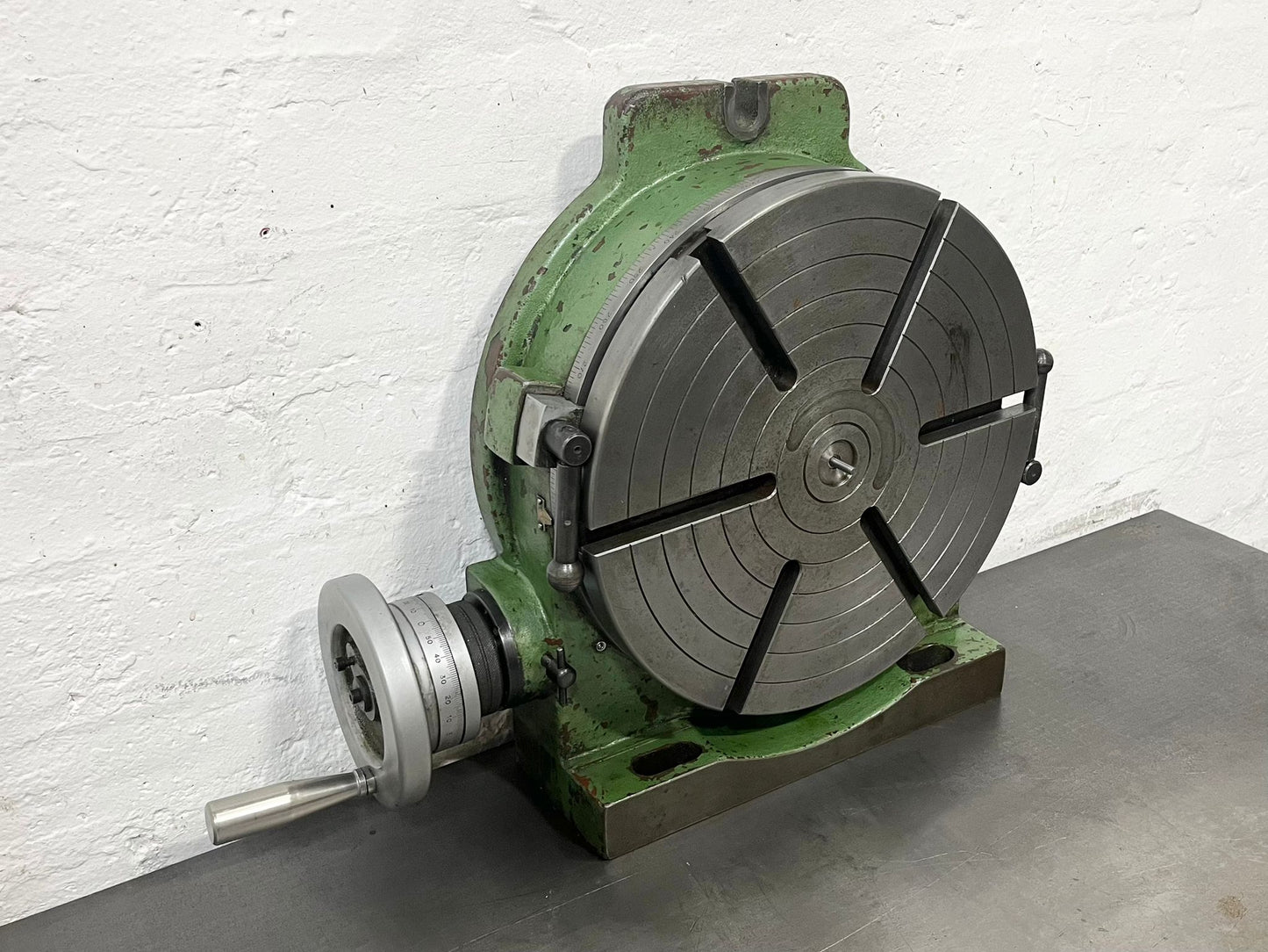 
                  
                    350mm Ø Rotary Table in Excellent Condition
                  
                