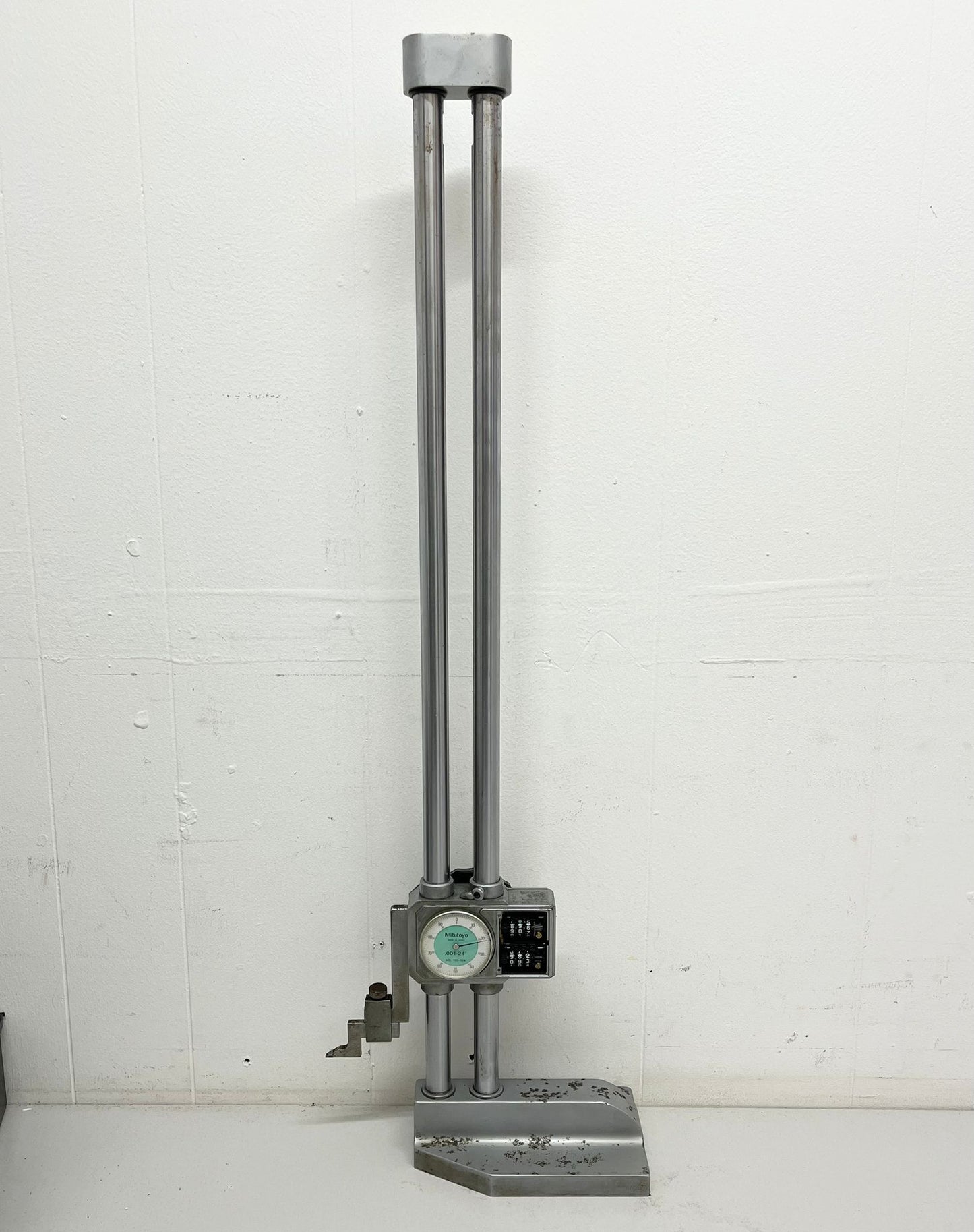 
                  
                    Mitutoyo Double Column Height Gauge
                  
                