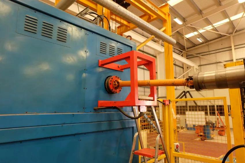 
                  
                    IRD Model B750 End Drive Balancing Machine
                  
                