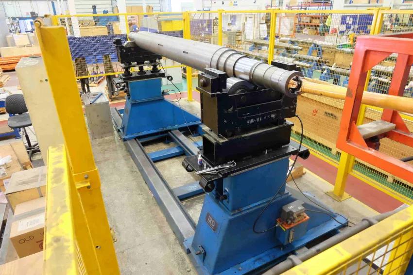 
                  
                    IRD Model B750 End Drive Balancing Machine
                  
                