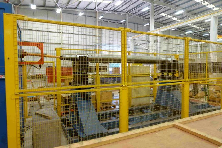 
                  
                    IRD Model B750 End Drive Balancing Machine
                  
                